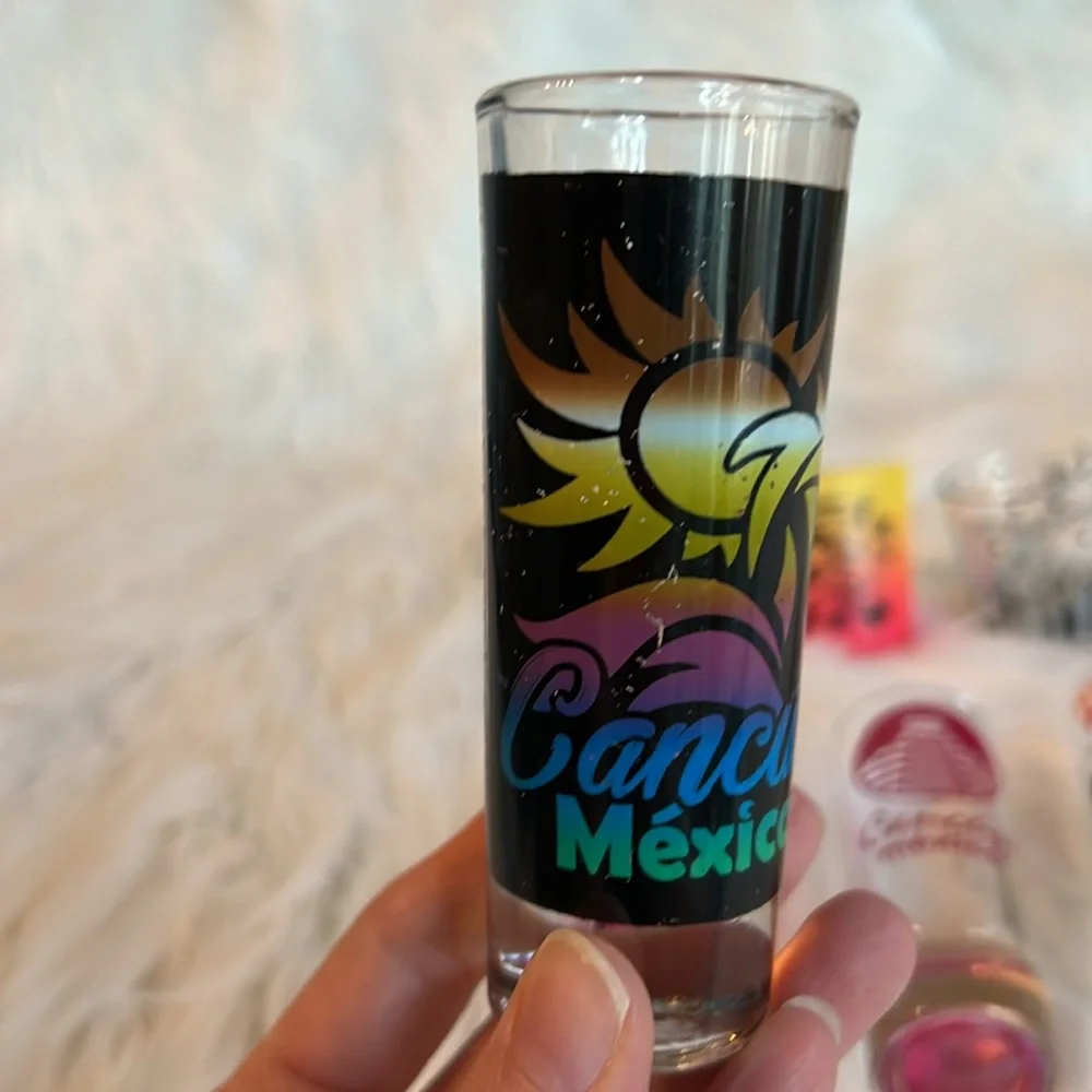 Set of 8 Shot Glasses NEW YORK, MEXICO, HOUSTON TEXAS, REPUBLICA DOMINICANA